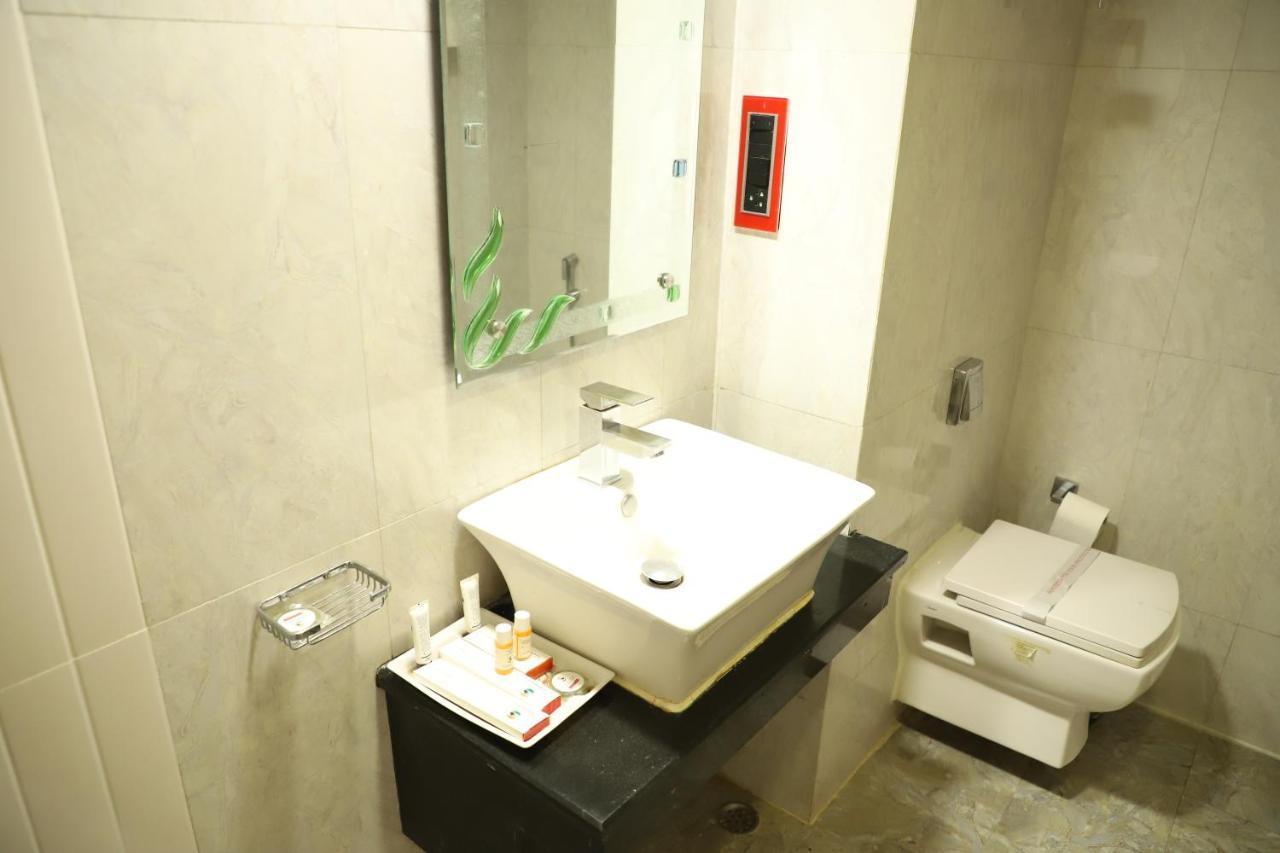 Republic Hotel Patna  Exterior photo